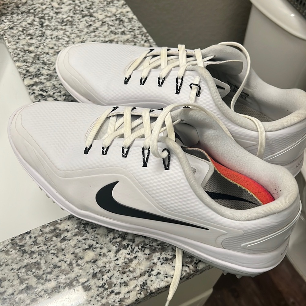 Nike lunarlon golf shoes